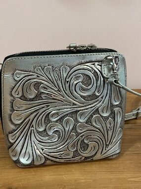 Origenes David Luna silver embossed leather crossbody bag